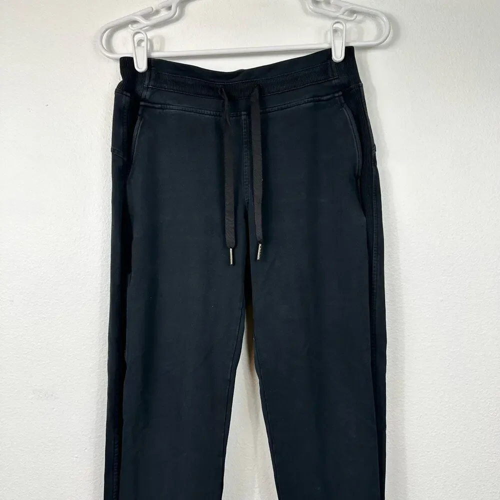 Athleta Stellar Crop Pant Black Size Small Athletic